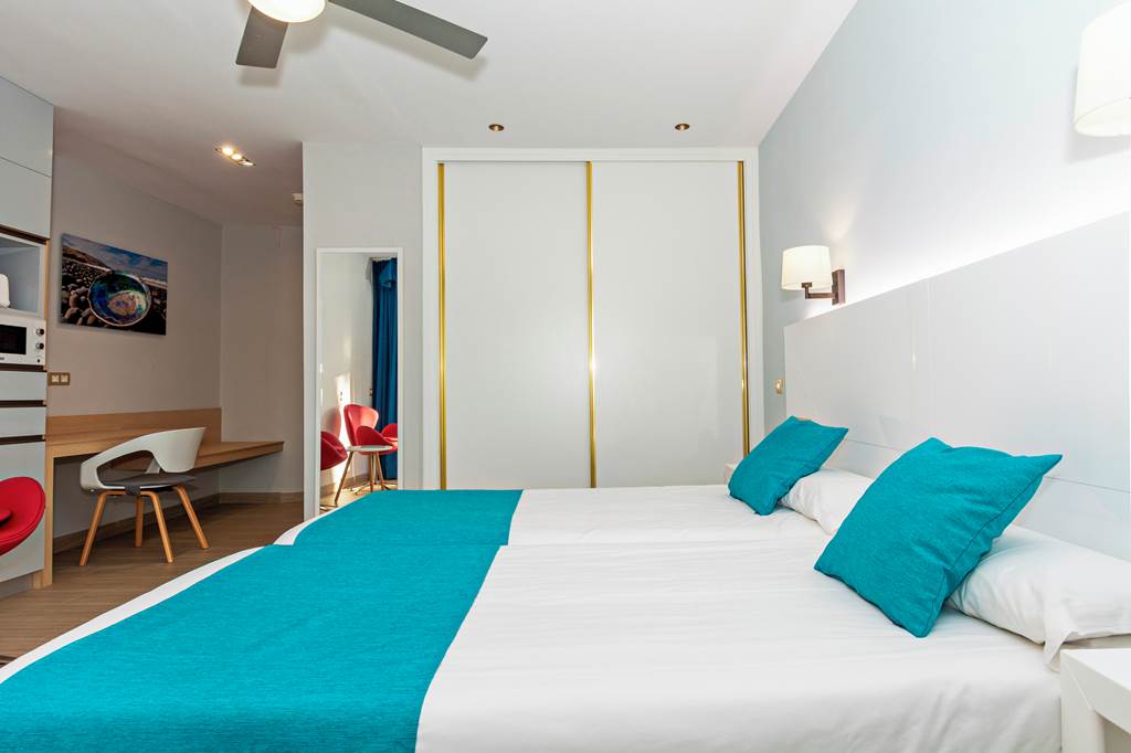 Panorama Apartments Lanzarote - Puerto Del Carmen hotels | Jet2holidays