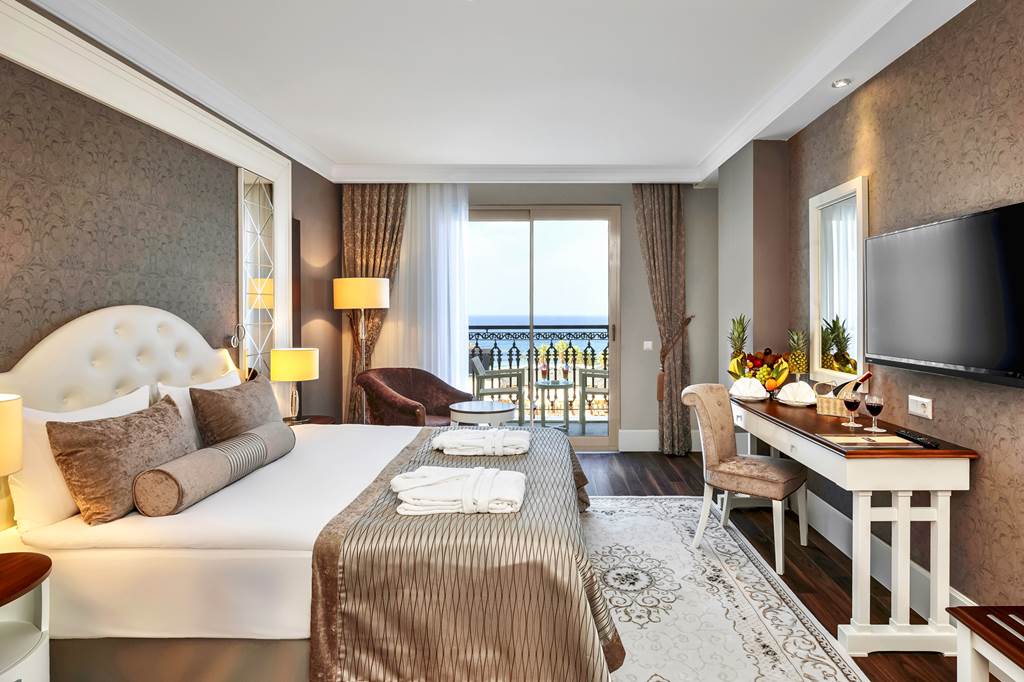 Sunis Efes Royal Palace Resort & Spa - Ozdere hotels | Jet2holidays