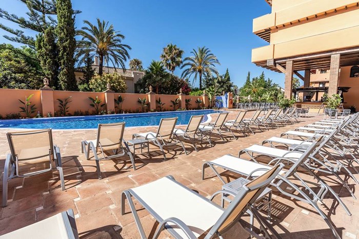 Globales Paraiso Beach - Estepona Hotels 