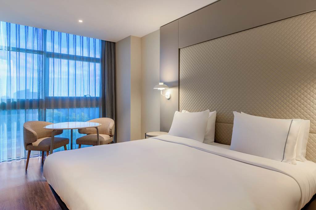 AC Hotel Som by Marriott - Barcelona hotels | Jet2holidays