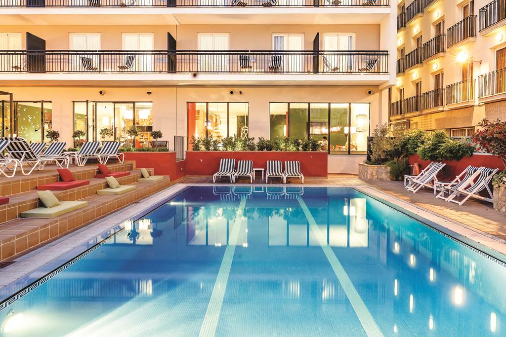 AQUA Hotel Bertran Park - Lloret De Mar hotels | Jet2holidays