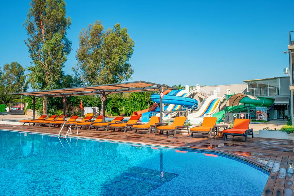 Bodrum Beach Resort - Gumbet hotels | Jet2holidays