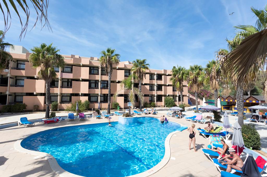 Auramar Beach Resort - Albufeira hotels | Jet2holidays