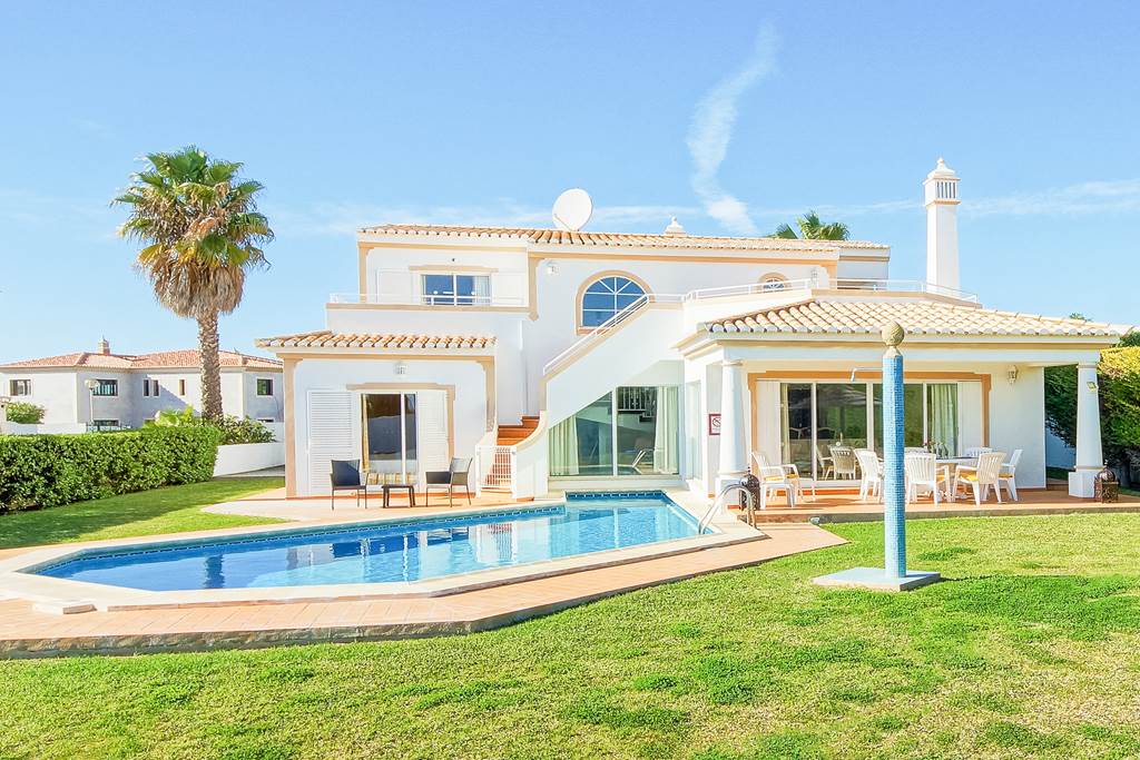 Villa Beatrice | Jet2Villas | Jet2holidays