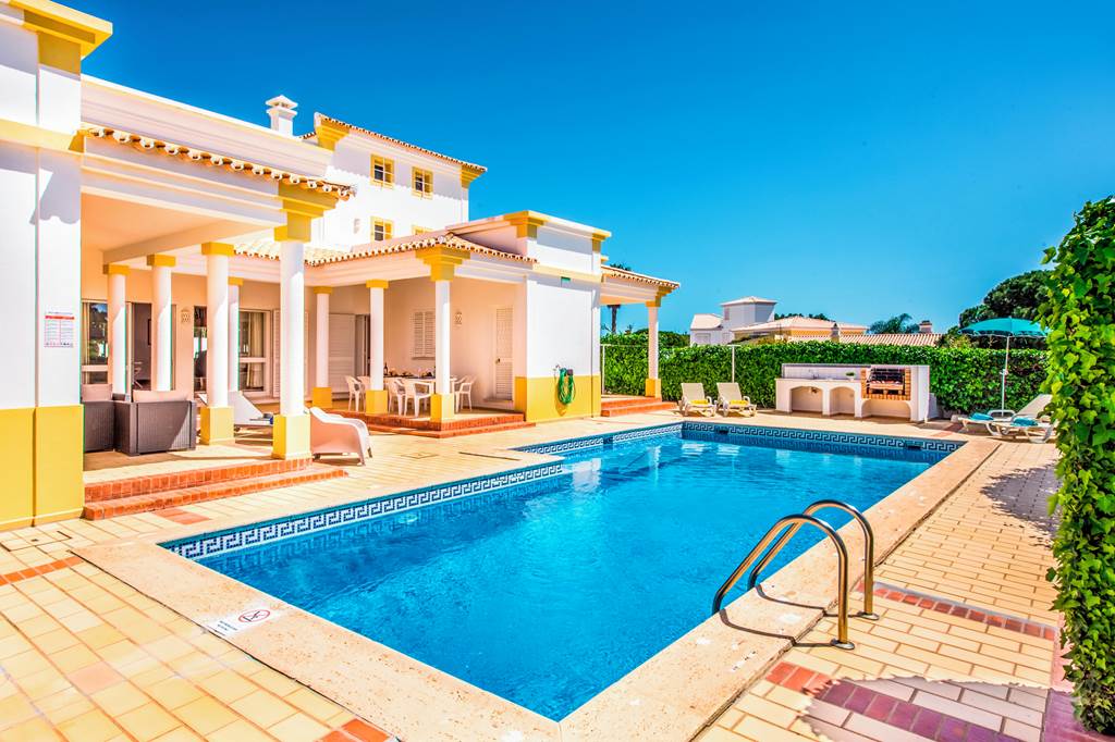 Villa Candeias | Jet2Villas | Jet2holidays