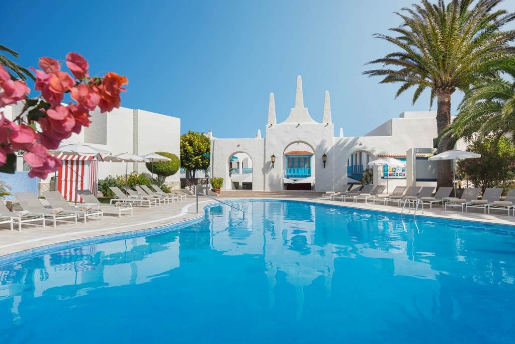 Fuerteventura Holidays & Best Deals 2024/2025  Fuerteventura Hotels  Jet2holidays