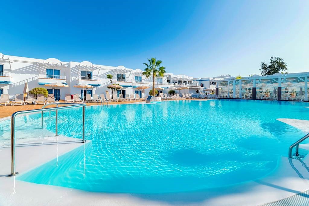 Fuerteventura Holidays & Best Deals 2024/2025  Fuerteventura Hotels  Jet2holidays