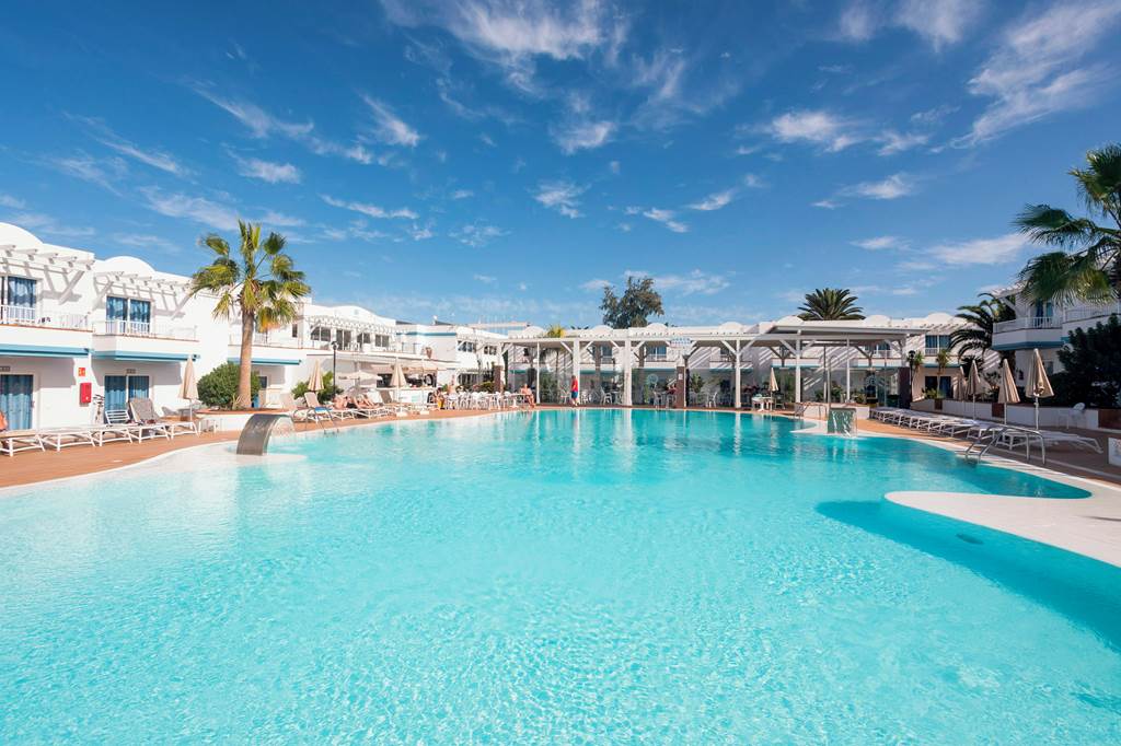 Arena Beach & Acua Waterpark - Corralejo hotels | Jet2holidays