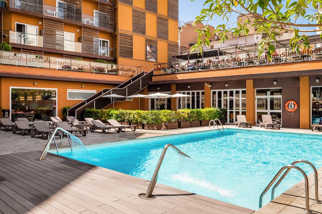 ALEGRIA Plaza Paris - Lloret De Mar hotels | Jet2holidays