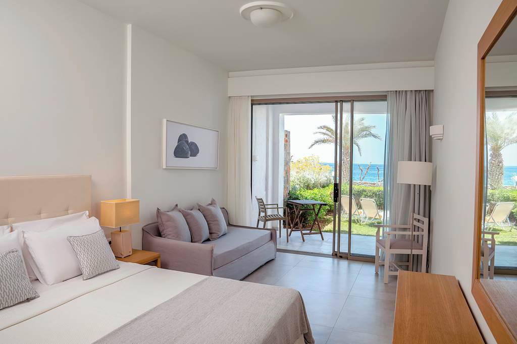 Maritimo Beach Hotel - Sissi hotels | Jet2holidays