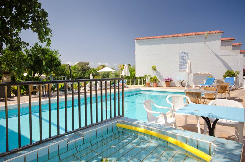 Bougainvillea Apartments - Polis And Latchi Hotels | Jet2holidays