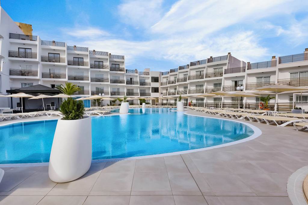 Palmanova Suites By TRH - Magalluf Hotels | Jet2holidays