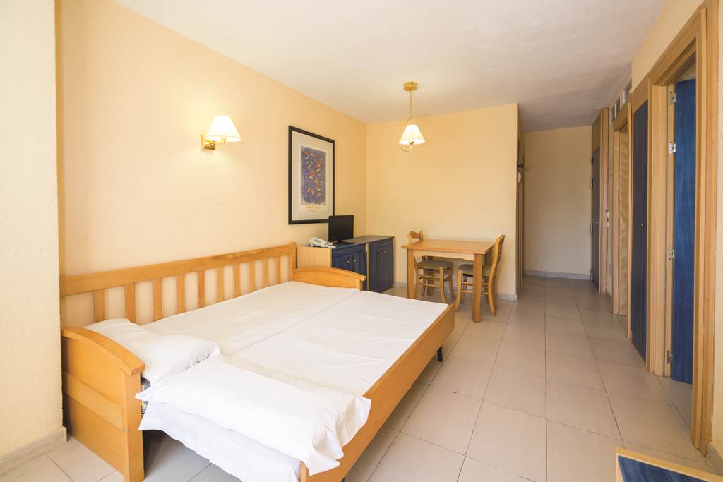 Apartments Vista Sol Magalluf Hotels Jet2holidays - 