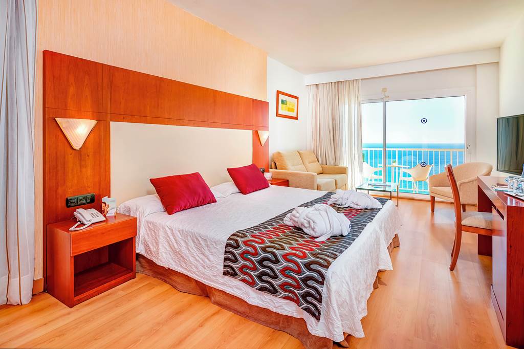 CM Castell de Mar - Cala Millor hotels | Jet2holidays