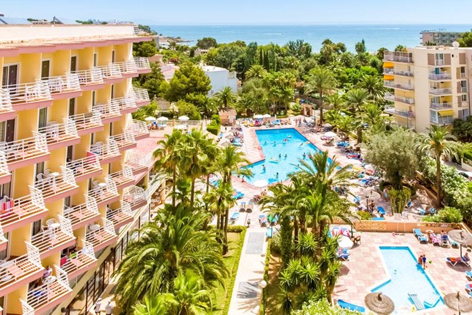 Globales Palmanova - Palma Nova Hotels | Jet2holidays