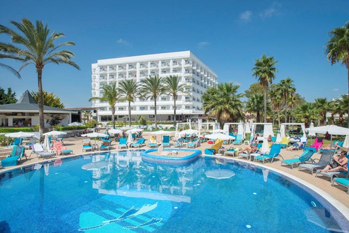 Cala Millor Garden Hotel - Cala Millor hotels | Jet2holidays