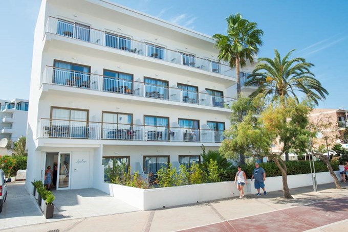 Hotel Atolon - Cala Bona Hotels | Jet2holidays