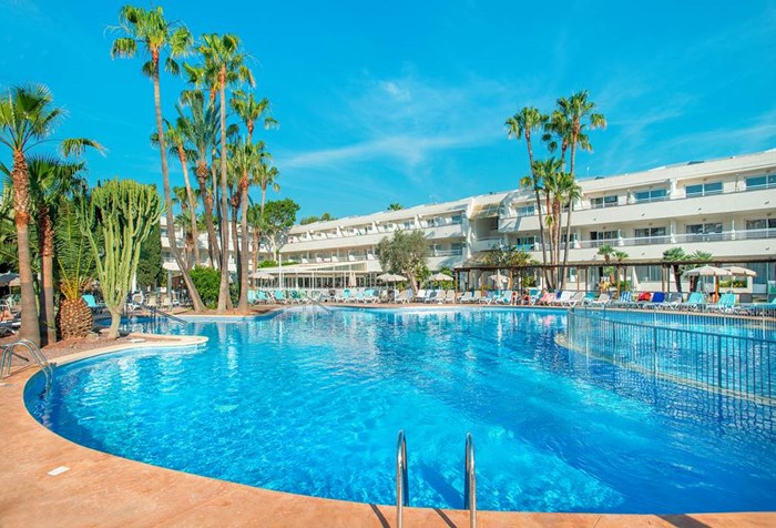 FERGUS Club Palmanova Park - Palma Nova hotels | Jet2holidays