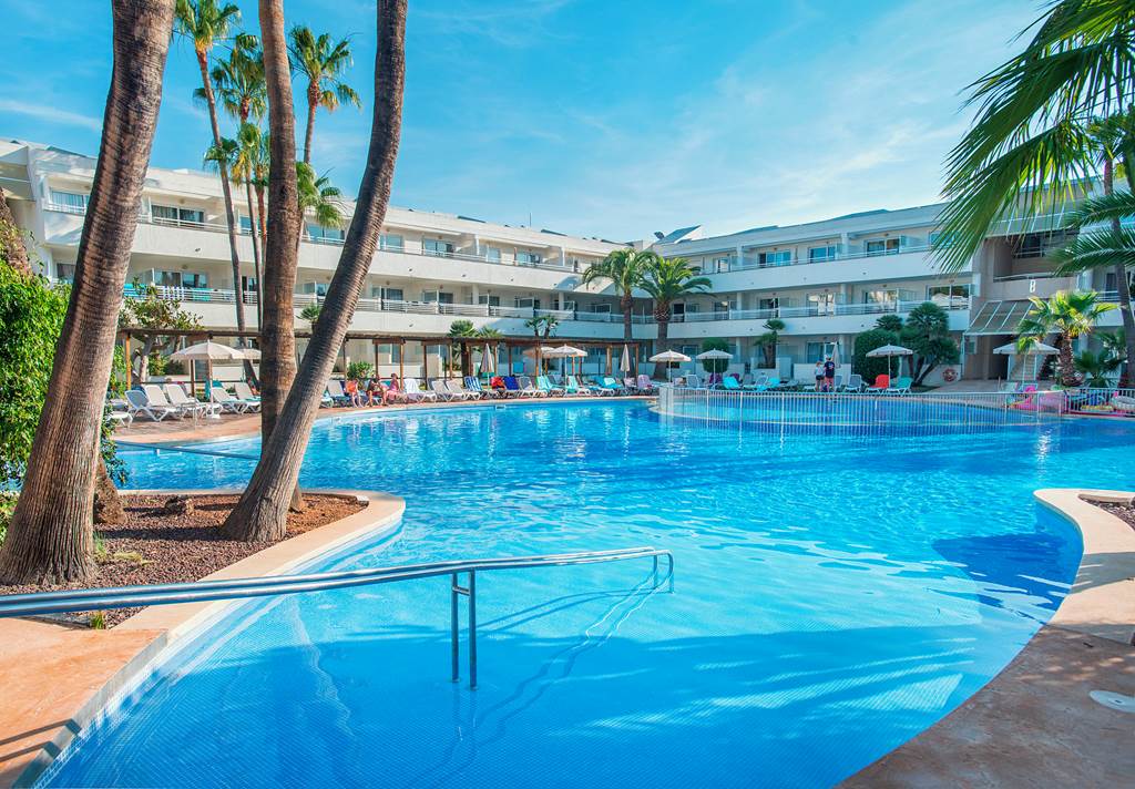 FERGUS Club Palmanova Park - Palma Nova hotels | Jet2holidays