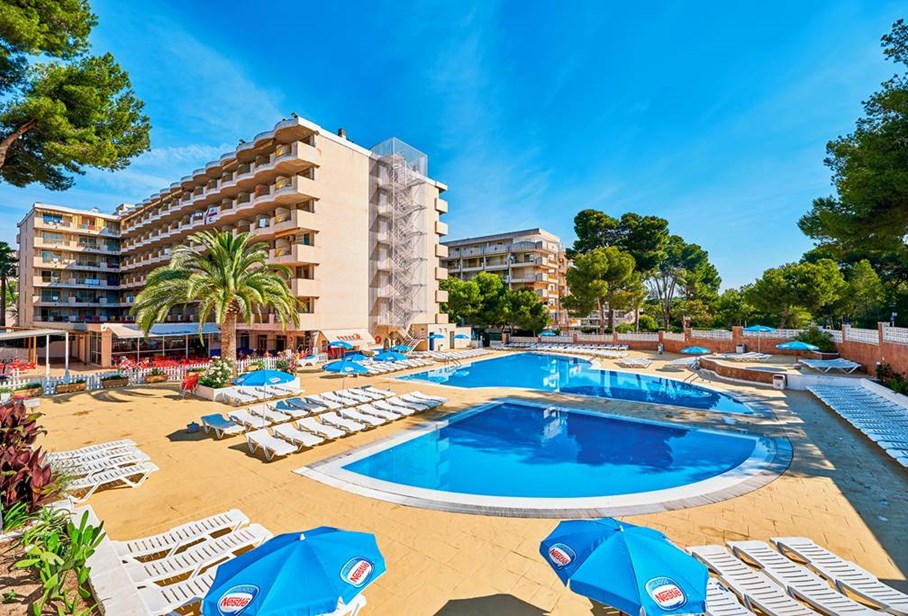 Salou Holidays & Best Deals & Best Deals 2024/2025 Salou Hotels