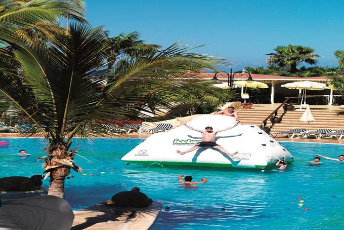 Gran Oasis Resort And Siam Park Waterpark Playa De Las Americas Hotels Jet2holidays 1055