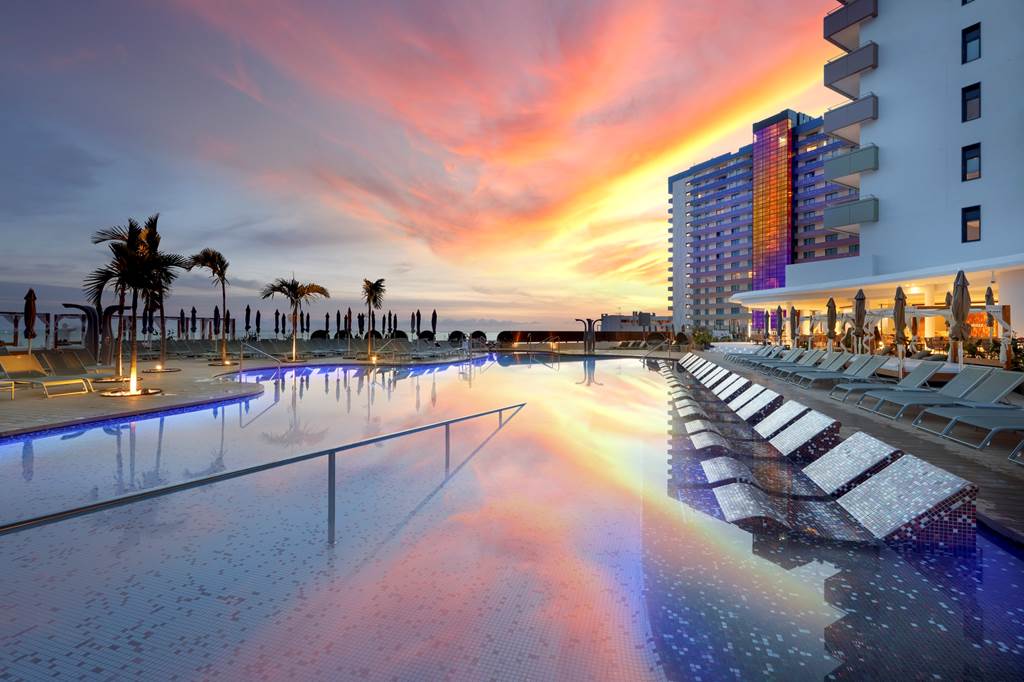 Hard Rock Hotel Tenerife - Playa Paraiso Hotels | Jet2holidays