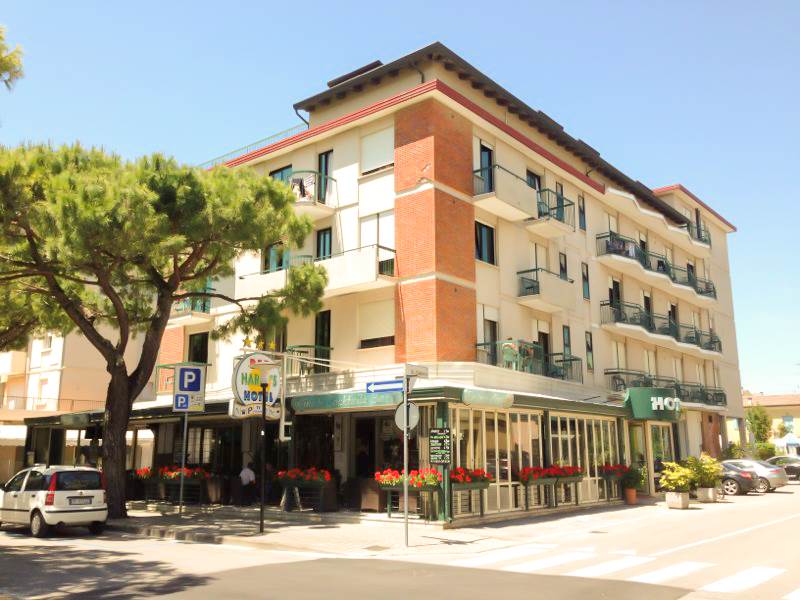 Harry's Hotel - Lido di Jesolo hotels | Jet2holidays