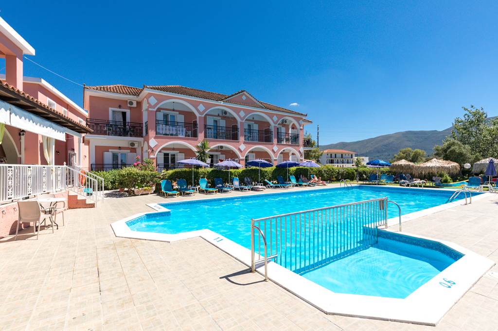 grapevines hotel zante