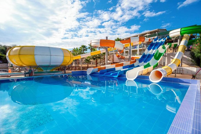 Caretta Paradise & Waterpark - Tragaki hotels | Jet2holidays