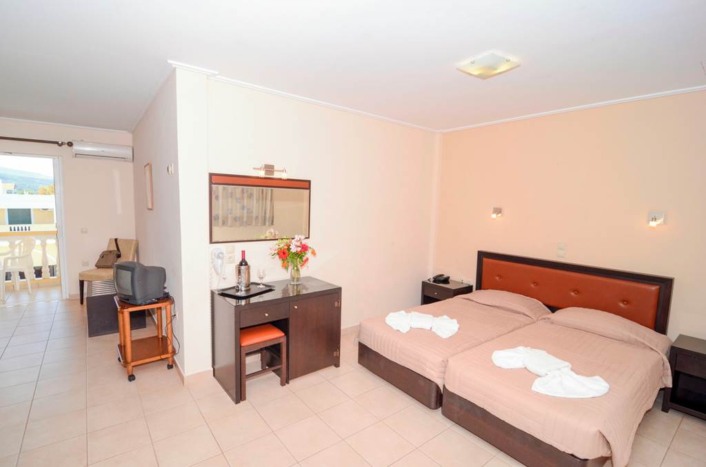 konstantin hotel alykes zante