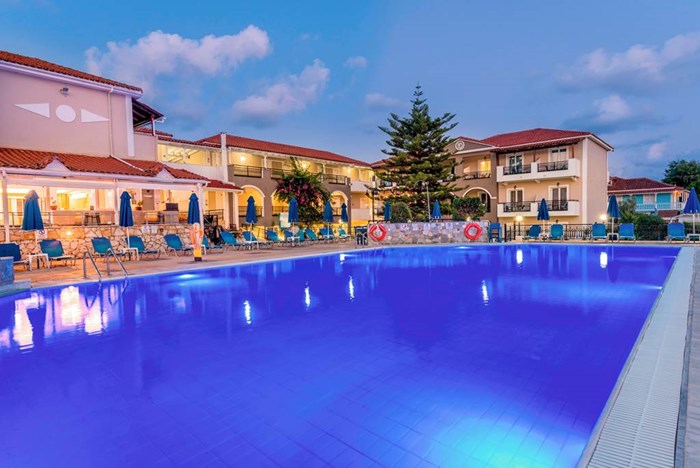 Dennys Inn Hotel - Kalamaki hotels | Jet2holidays