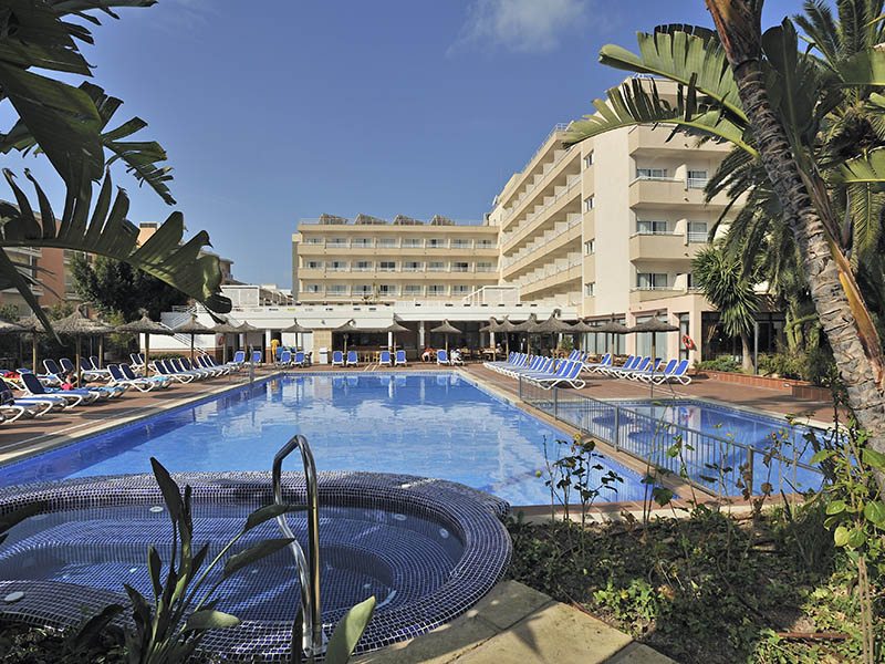 Globales Pionero Santa Ponsa Park - Santa Ponsa Hotels | Jet2Holidays